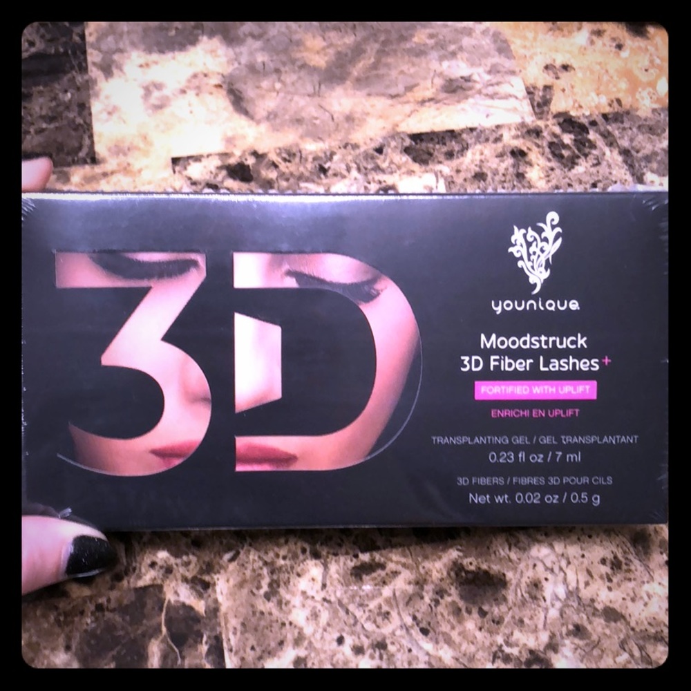 Younique 3D Moodsteuck Fiber Lashes